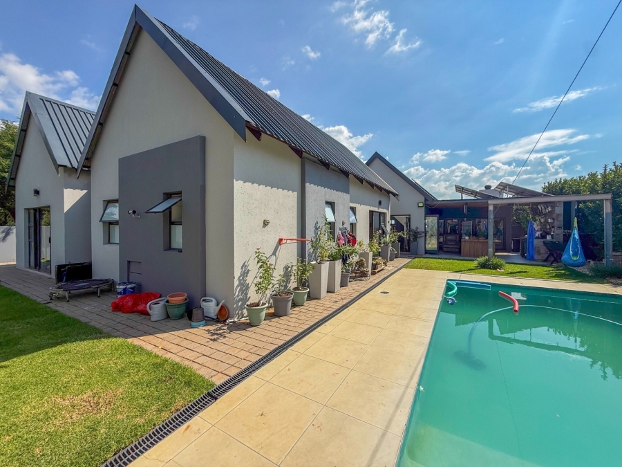 3 Bedroom Property for Sale in Leloko Lifestyle Estate North West